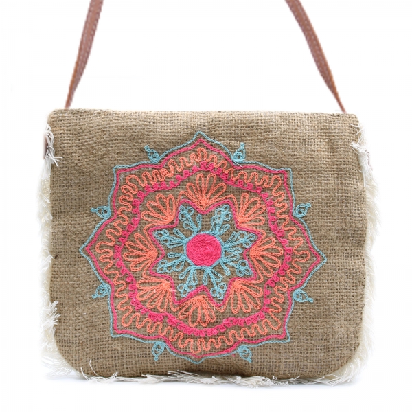 Fransentasche Mandala bestickt